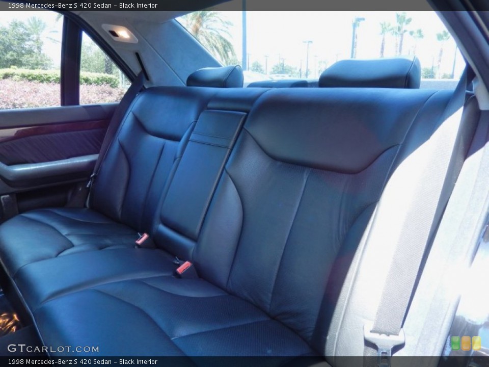 Black Interior Rear Seat for the 1998 Mercedes-Benz S 420 Sedan #83295951