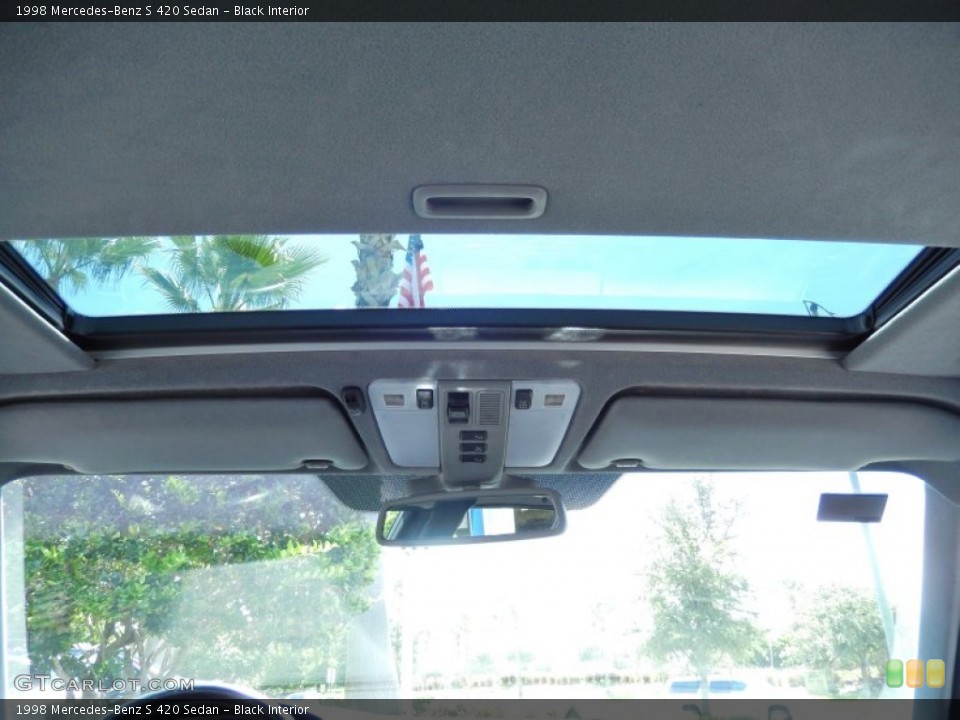 Black Interior Sunroof for the 1998 Mercedes-Benz S 420 Sedan #83296025