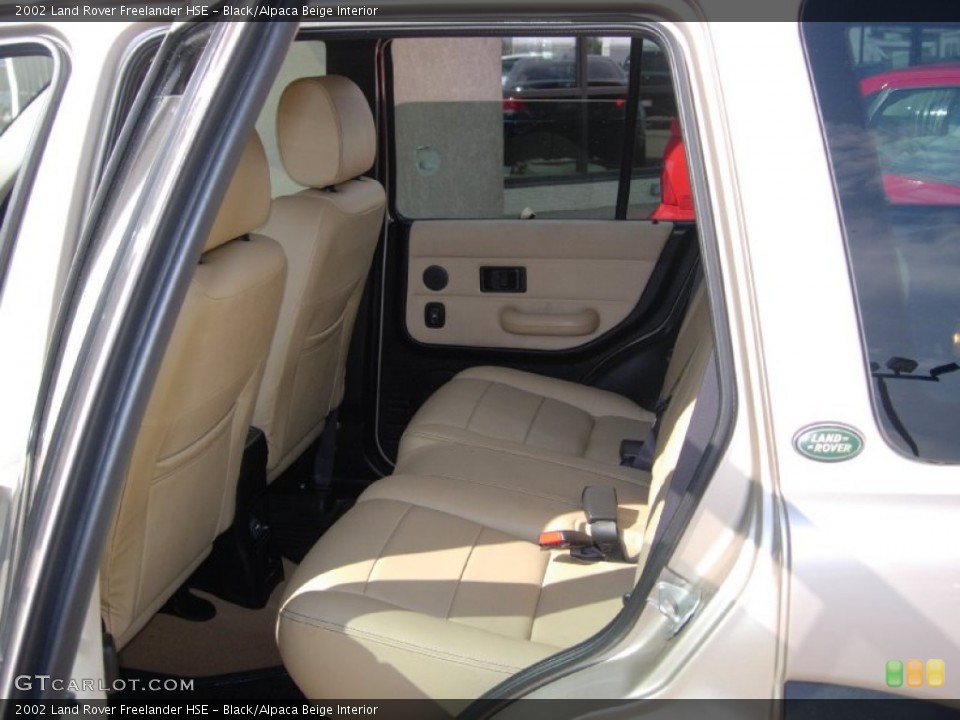 Black/Alpaca Beige Interior Rear Seat for the 2002 Land Rover Freelander HSE #83301705