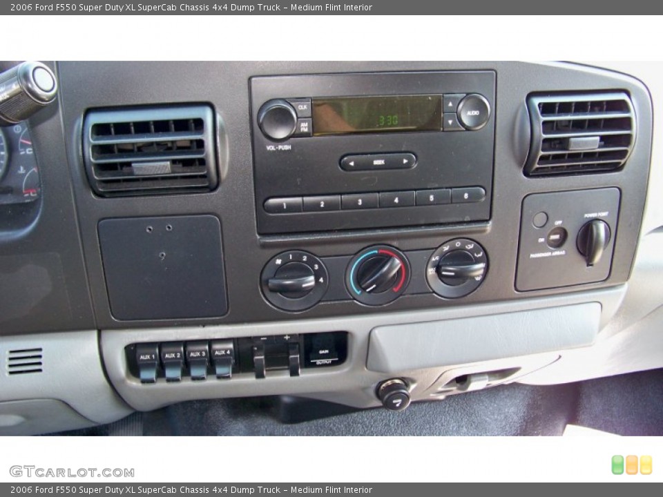Medium Flint Interior Controls for the 2006 Ford F550 Super Duty XL SuperCab Chassis 4x4 Dump Truck #83322639