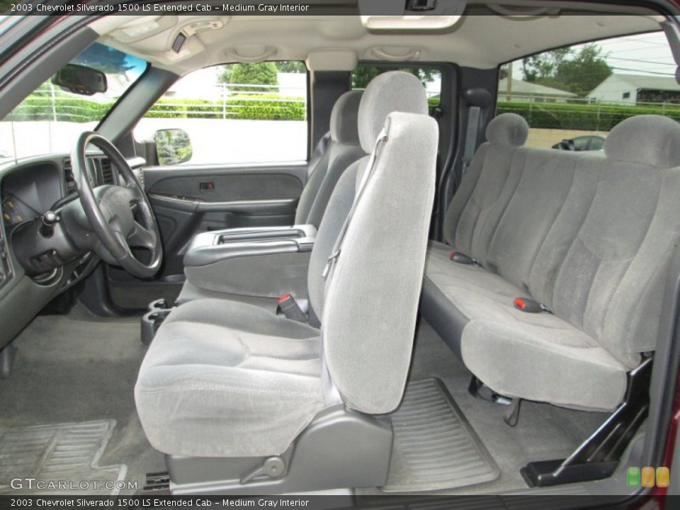 Medium Gray Interior Photo for the 2003 Chevrolet Silverado 1500 LS Extended Cab #83344086