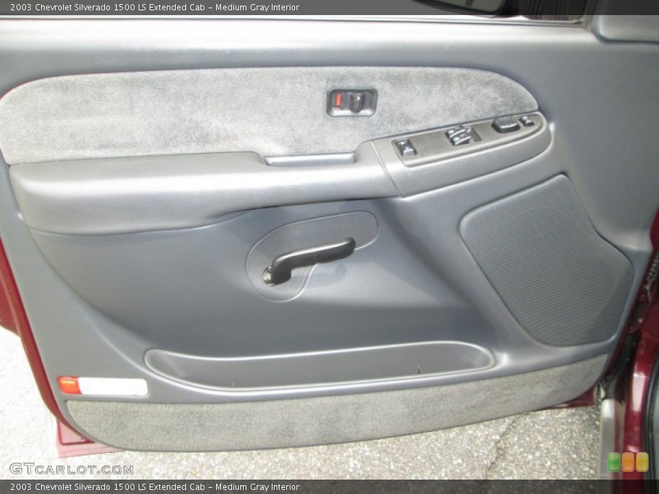 Medium Gray Interior Door Panel for the 2003 Chevrolet Silverado 1500 LS Extended Cab #83344328