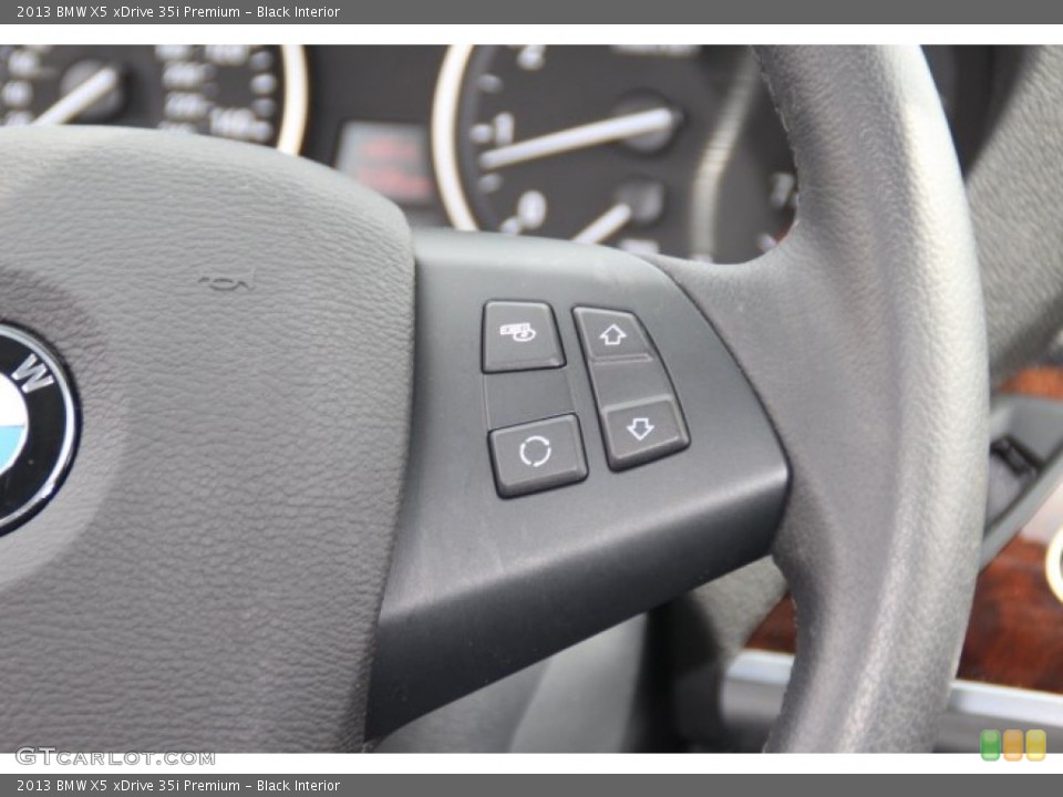 Black Interior Controls for the 2013 BMW X5 xDrive 35i Premium #83348701
