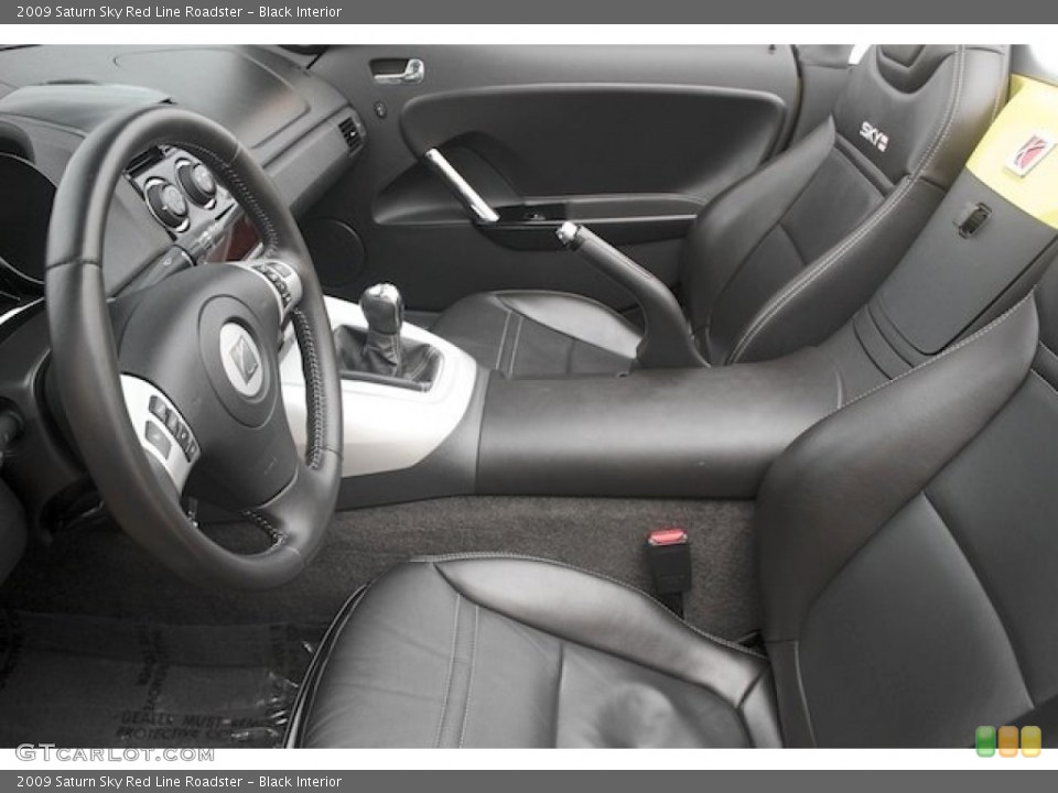 Black Interior Photo for the 2009 Saturn Sky Red Line Roadster #83354746