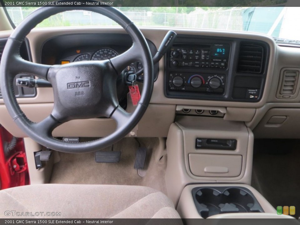 Neutral Interior Dashboard for the 2001 GMC Sierra 1500 SLE Extended Cab #83427845