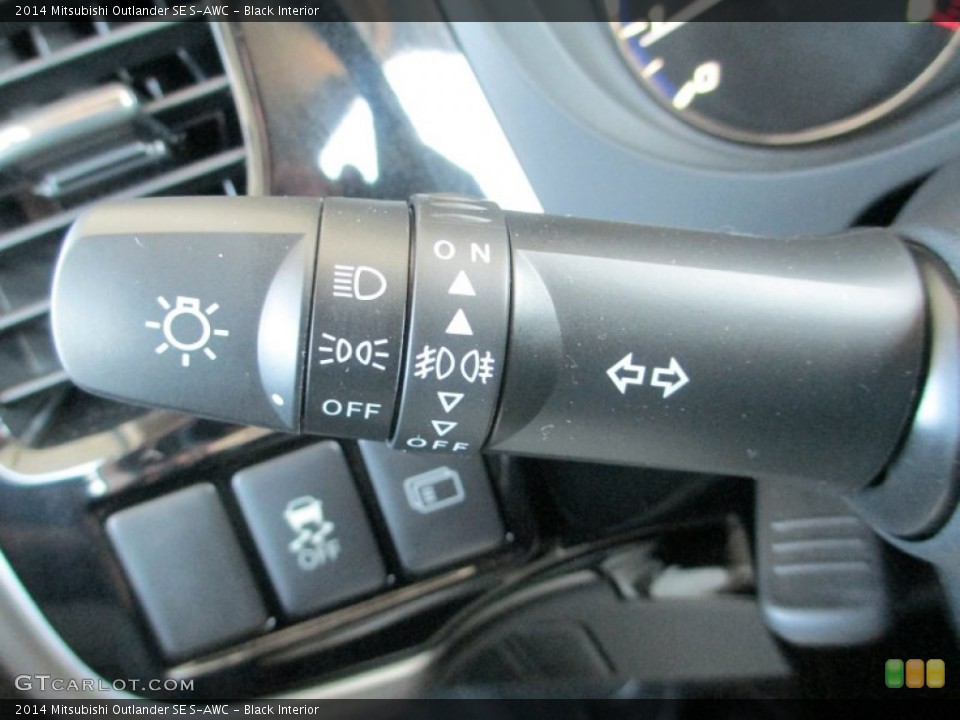 Black Interior Controls for the 2014 Mitsubishi Outlander SE S-AWC #83435830