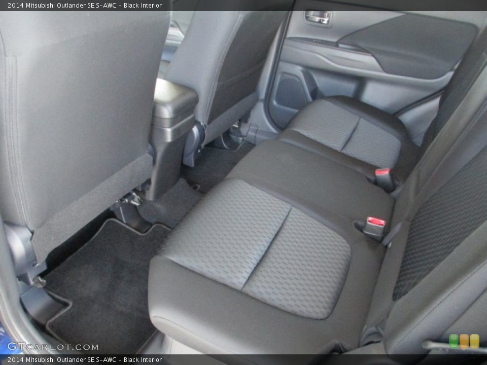 Black Interior Rear Seat for the 2014 Mitsubishi Outlander SE S-AWC #83436115