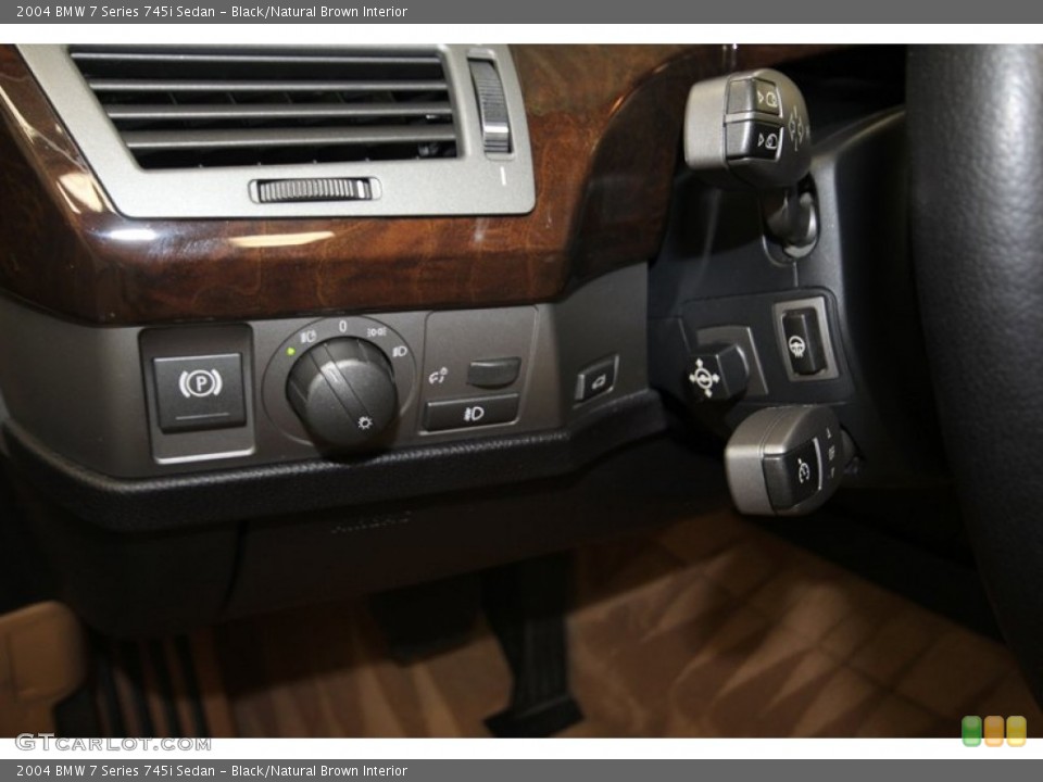 Black/Natural Brown Interior Controls for the 2004 BMW 7 Series 745i Sedan #83439829