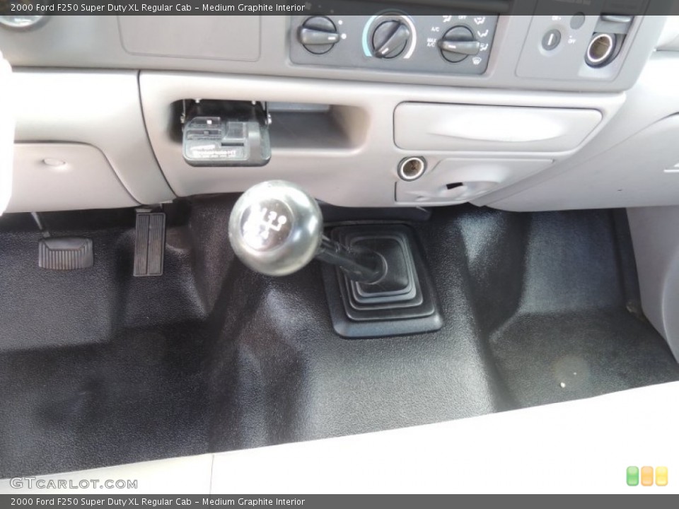 Medium Graphite Interior Transmission for the 2000 Ford F250 Super Duty XL Regular Cab #83447236
