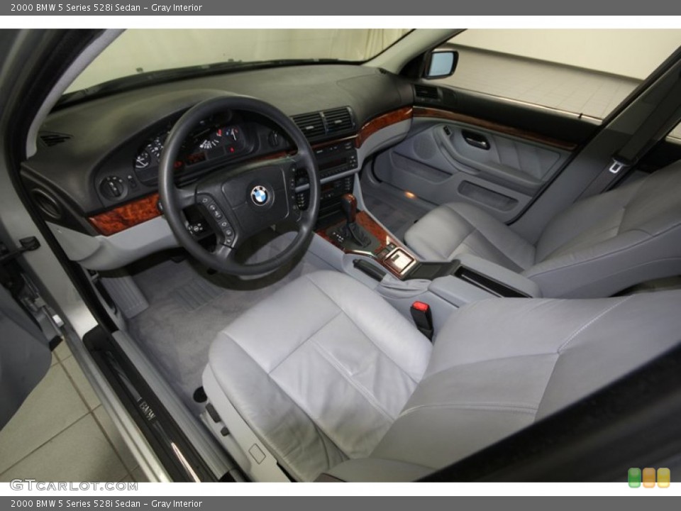 Gray Interior Prime Interior for the 2000 BMW 5 Series 528i Sedan #83455447