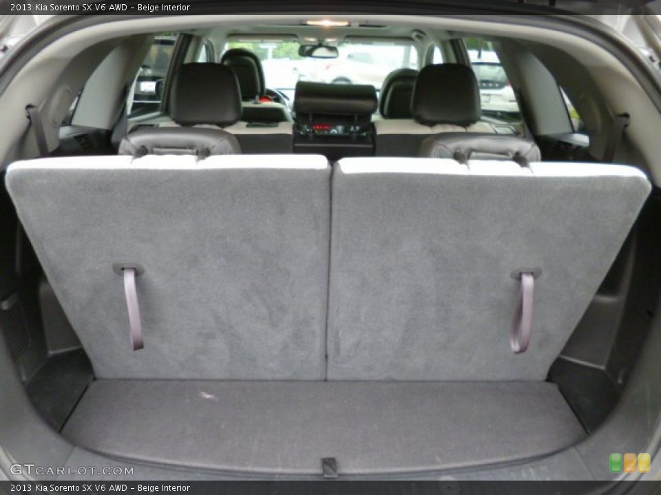 Beige Interior Trunk for the 2013 Kia Sorento SX V6 AWD #83504430