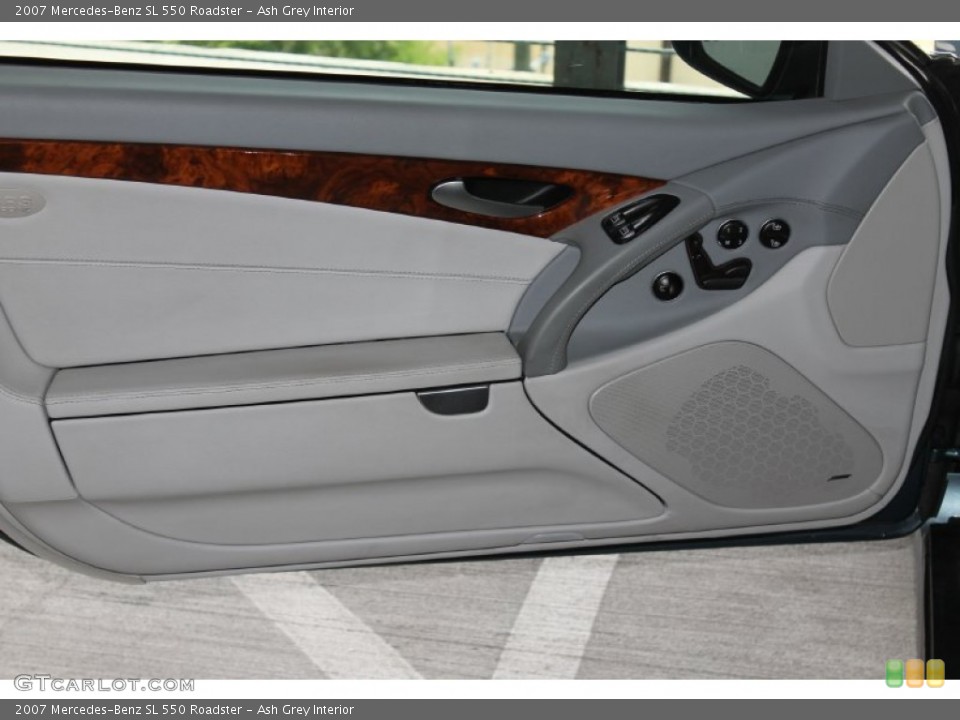 Ash Grey Interior Door Panel for the 2007 Mercedes-Benz SL 550 Roadster #83511038