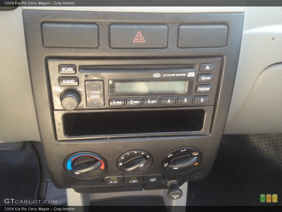 Gray Interior Controls for the 2004 Kia Rio Cinco Wagon #83536605