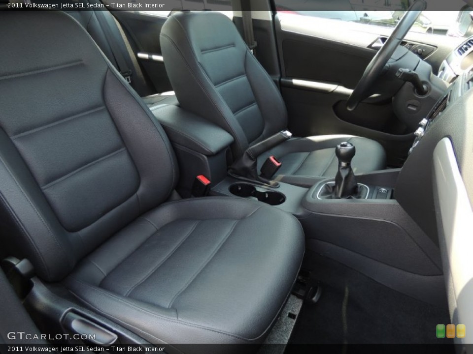 Titan Black Interior Front Seat for the 2011 Volkswagen Jetta SEL Sedan #83540127