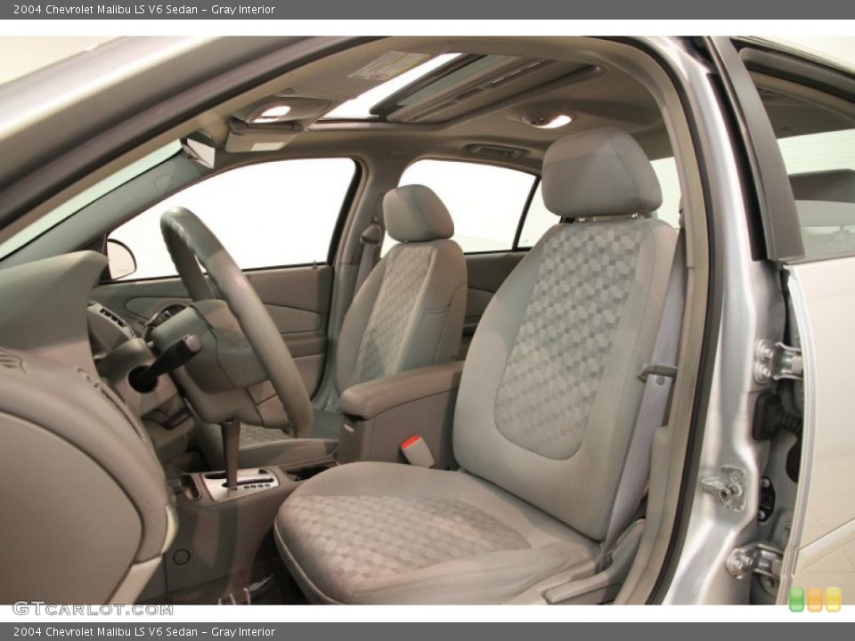 Gray Interior Photo for the 2004 Chevrolet Malibu LS V6 Sedan #83544258