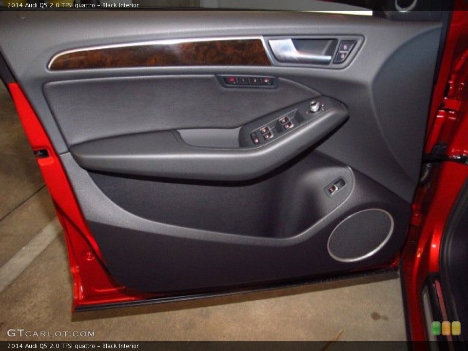 Black Interior Door Panel for the 2014 Audi Q5 2.0 TFSI quattro #83561490