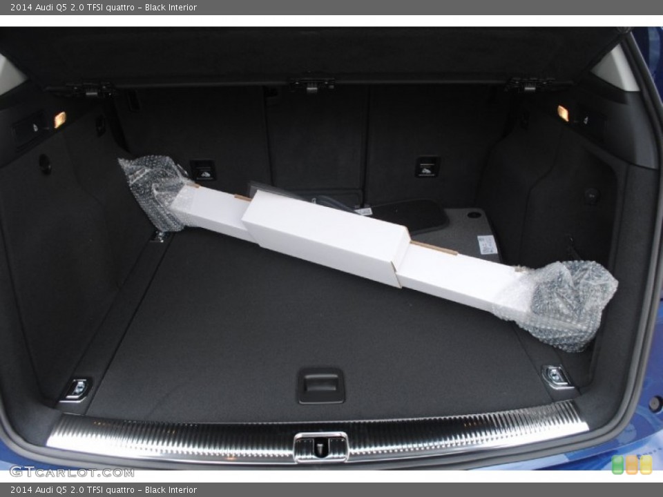 Black Interior Trunk for the 2014 Audi Q5 2.0 TFSI quattro #83567538
