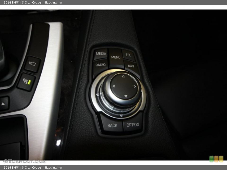 Black Interior Controls for the 2014 BMW M6 Gran Coupe #83601426