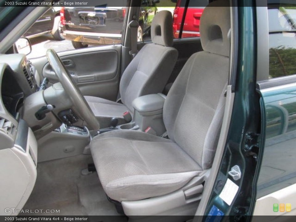 Beige Interior Photo for the 2003 Suzuki Grand Vitara 4x4 #83628505