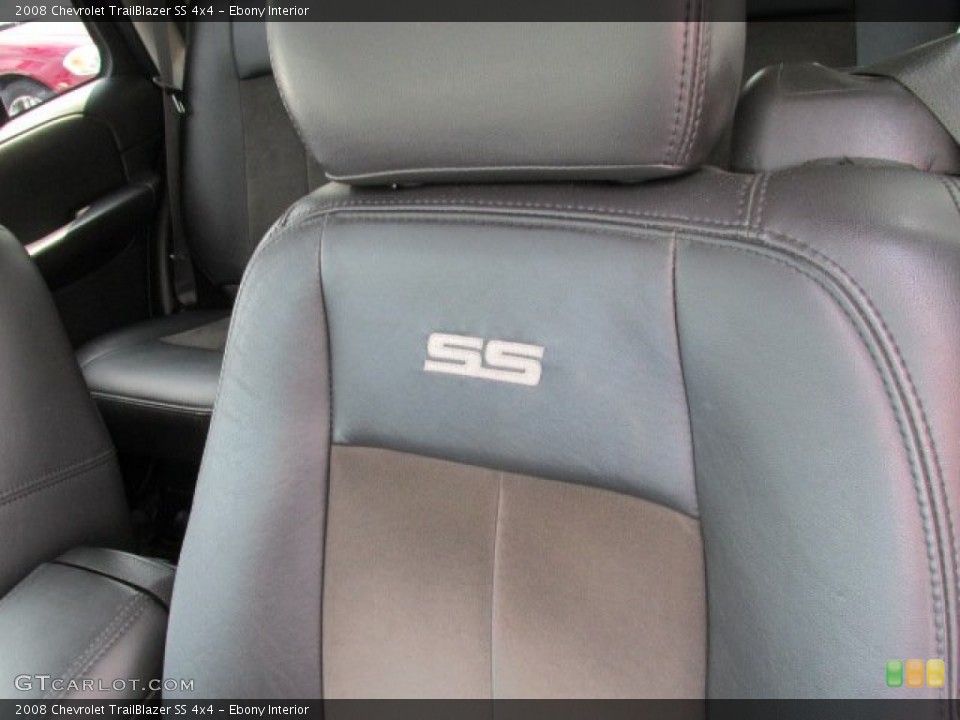 Ebony Interior Front Seat for the 2008 Chevrolet TrailBlazer SS 4x4 #83648887