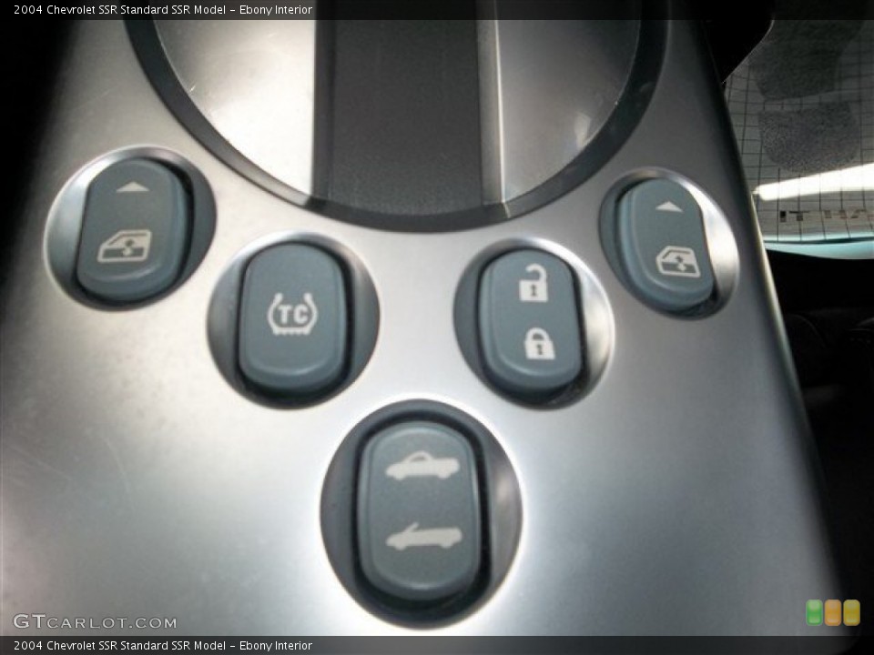 Ebony Interior Controls for the 2004 Chevrolet SSR  #83688382