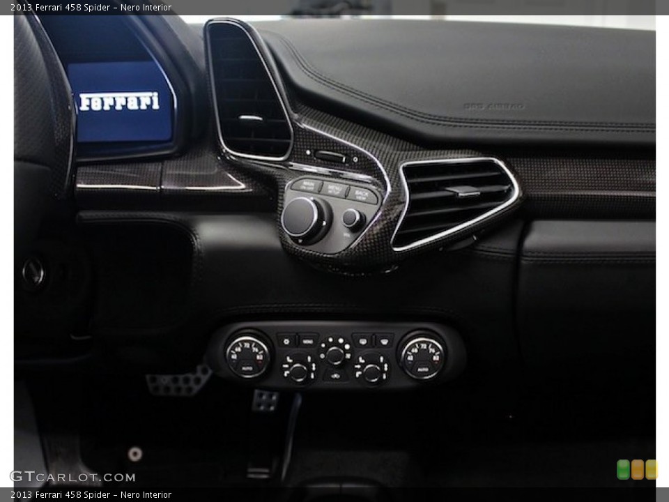Nero Interior Controls for the 2013 Ferrari 458 Spider #83694106