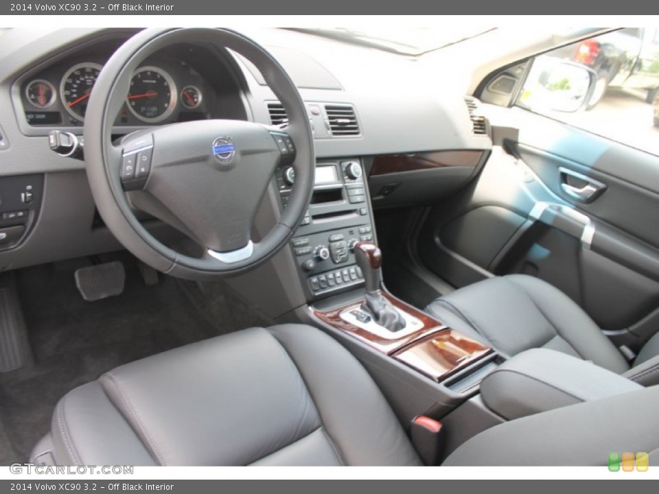 Off Black Interior Photo for the 2014 Volvo XC90 3.2 #83704966