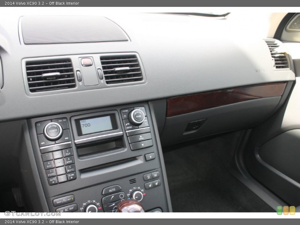 Off Black Interior Dashboard for the 2014 Volvo XC90 3.2 #83705032