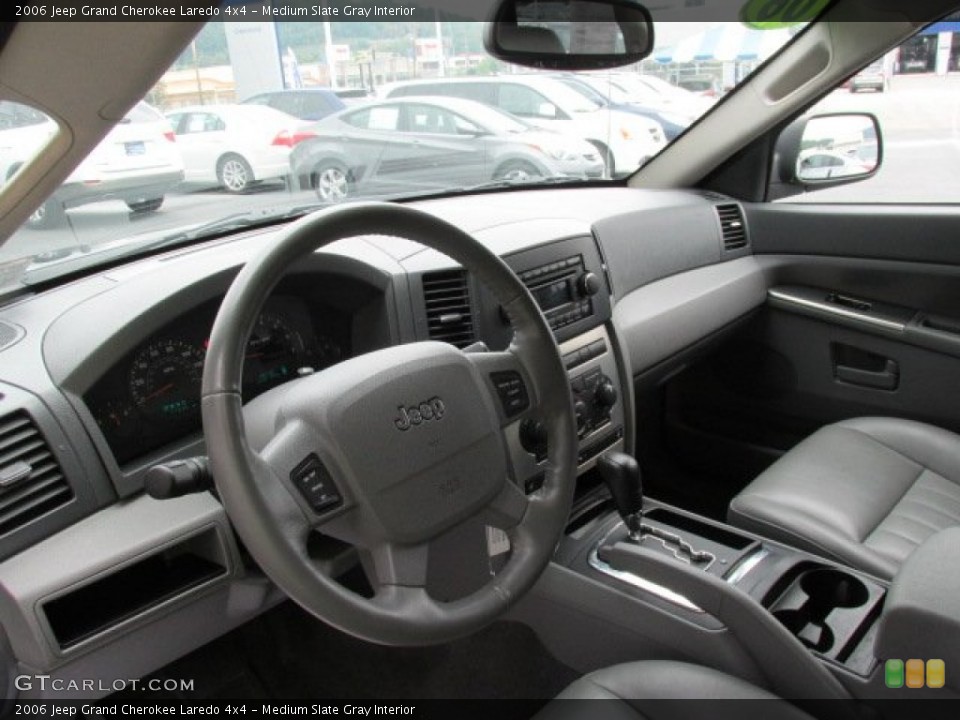 Medium Slate Gray Interior Photo for the 2006 Jeep Grand Cherokee Laredo 4x4 #83716936