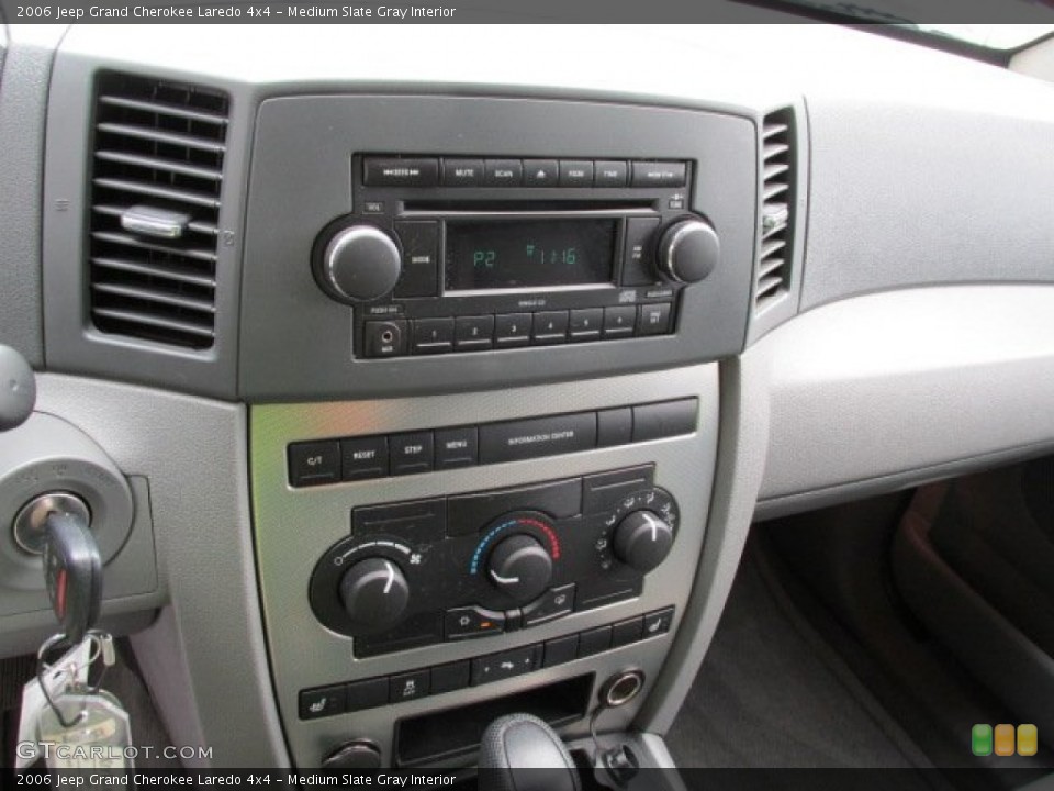 Medium Slate Gray Interior Controls for the 2006 Jeep Grand Cherokee Laredo 4x4 #83717029