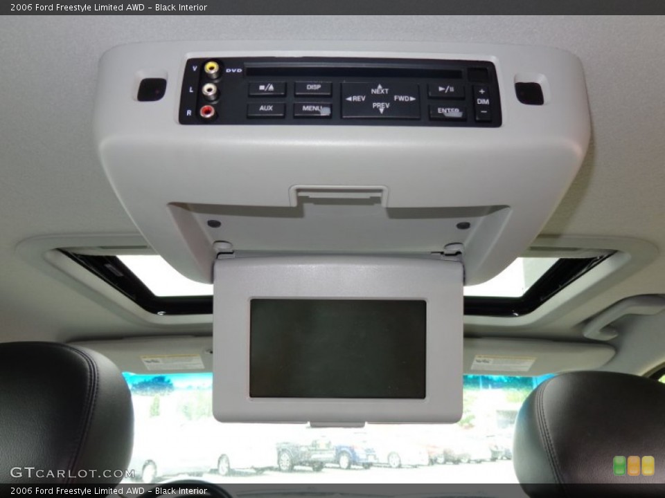 Black Interior Entertainment System for the 2006 Ford Freestyle Limited AWD #83718172