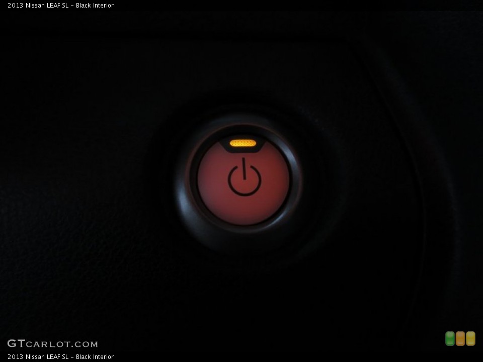Black Interior Controls for the 2013 Nissan LEAF SL #83730751