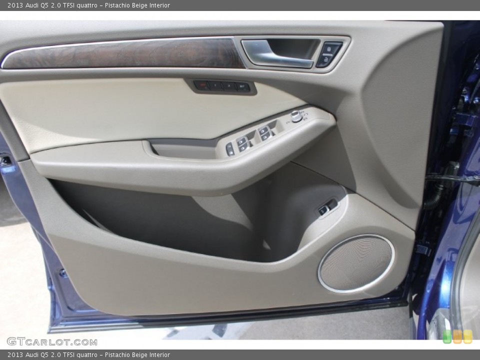 Pistachio Beige Interior Door Panel for the 2013 Audi Q5 2.0 TFSI quattro #83742574