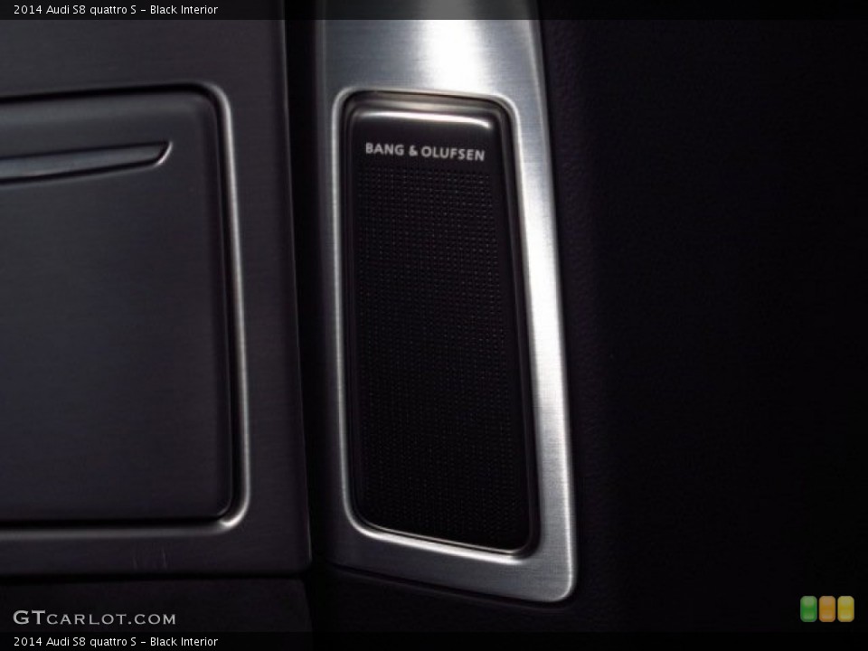 Black Interior Audio System for the 2014 Audi S8 quattro S #83756944