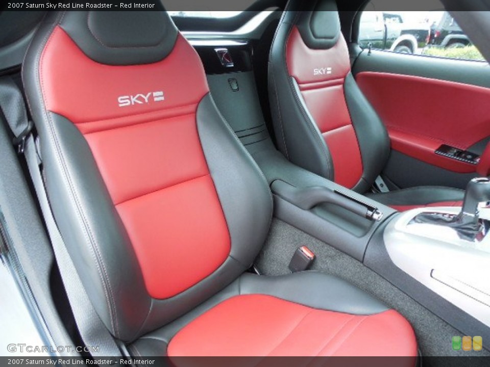 Red Interior Photo for the 2007 Saturn Sky Red Line Roadster #83761141