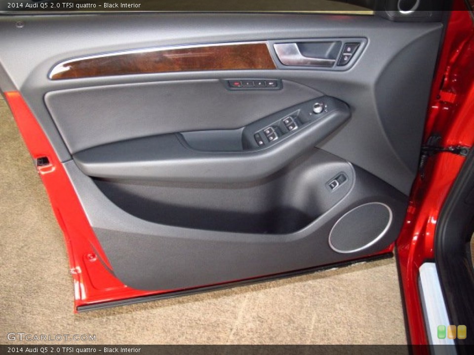 Black Interior Door Panel for the 2014 Audi Q5 2.0 TFSI quattro #83761783