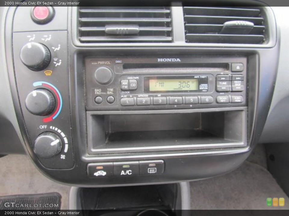 Gray Interior Controls for the 2000 Honda Civic EX Sedan #83766445