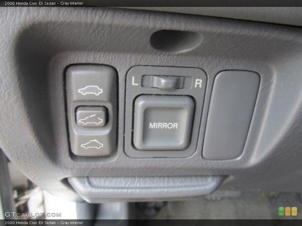 Gray Interior Controls for the 2000 Honda Civic EX Sedan #83766478