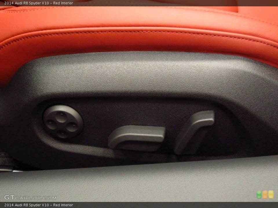 Red Interior Controls for the 2014 Audi R8 Spyder V10 #83797849