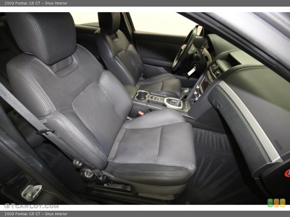 Onyx Interior Front Seat for the 2009 Pontiac G8 GT #83798428