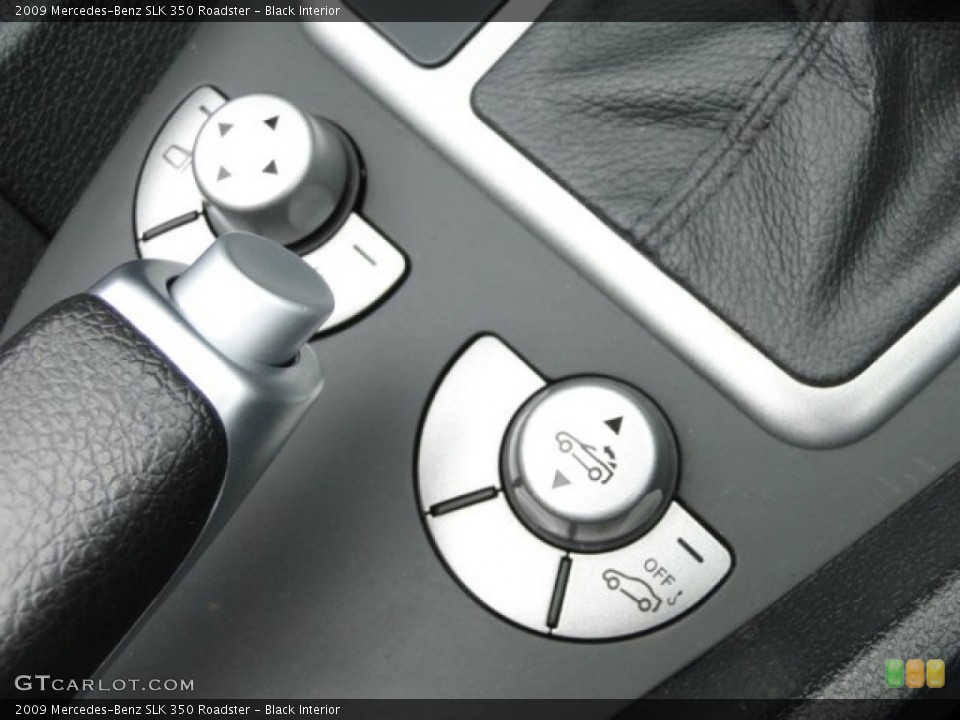 Black Interior Controls for the 2009 Mercedes-Benz SLK 350 Roadster #83828572