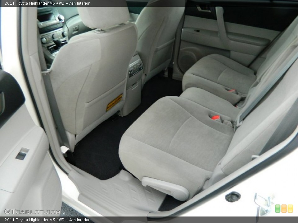 Ash Interior Rear Seat for the 2011 Toyota Highlander V6 4WD #83831713
