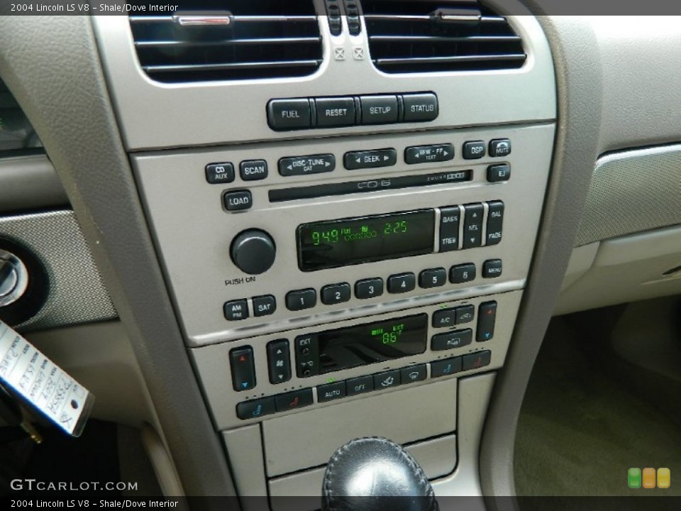 Shale/Dove Interior Controls for the 2004 Lincoln LS V8 #83832019