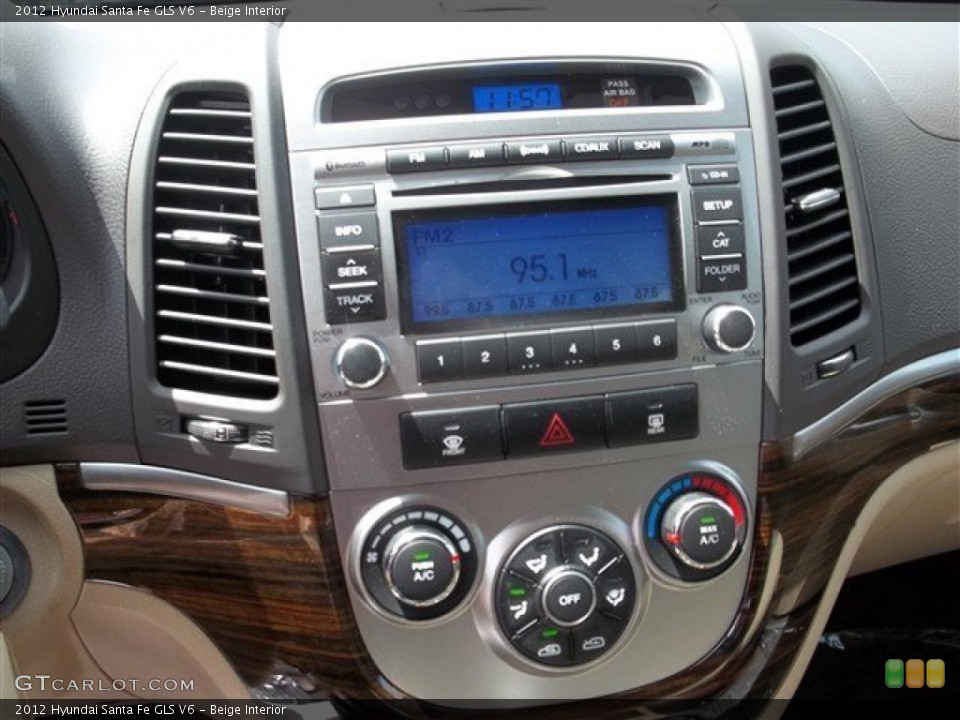 Beige Interior Controls for the 2012 Hyundai Santa Fe GLS V6 #83839542