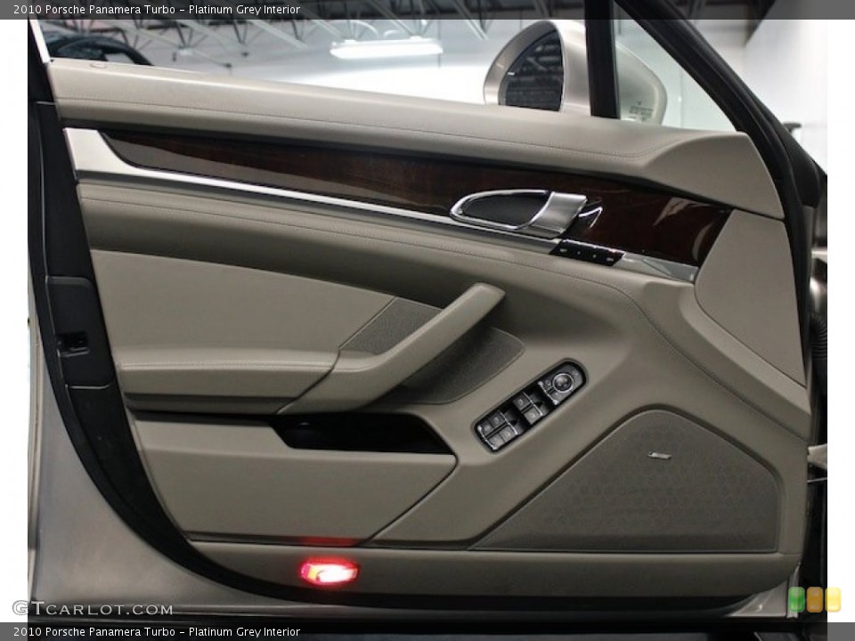 Platinum Grey Interior Door Panel for the 2010 Porsche Panamera Turbo #83863332
