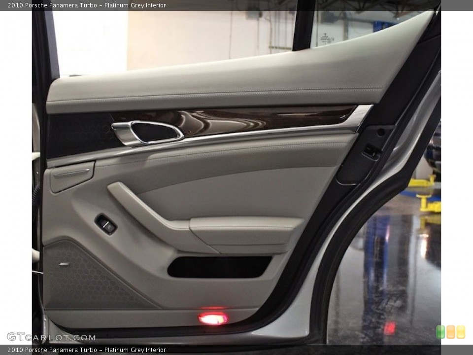 Platinum Grey Interior Door Panel for the 2010 Porsche Panamera Turbo #83863901
