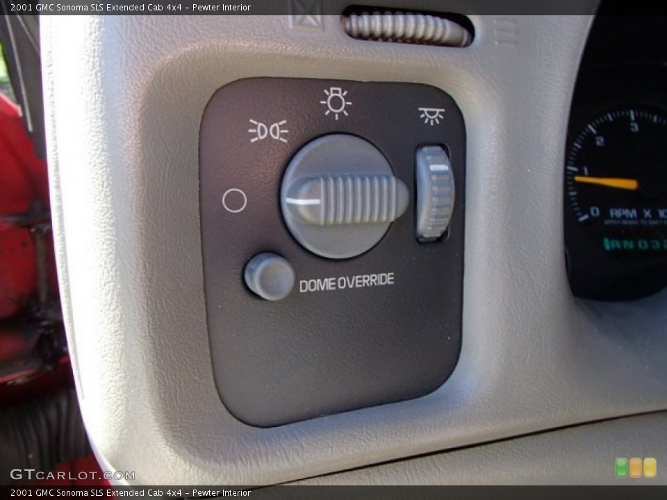 Pewter Interior Controls for the 2001 GMC Sonoma SLS Extended Cab 4x4 #83865966