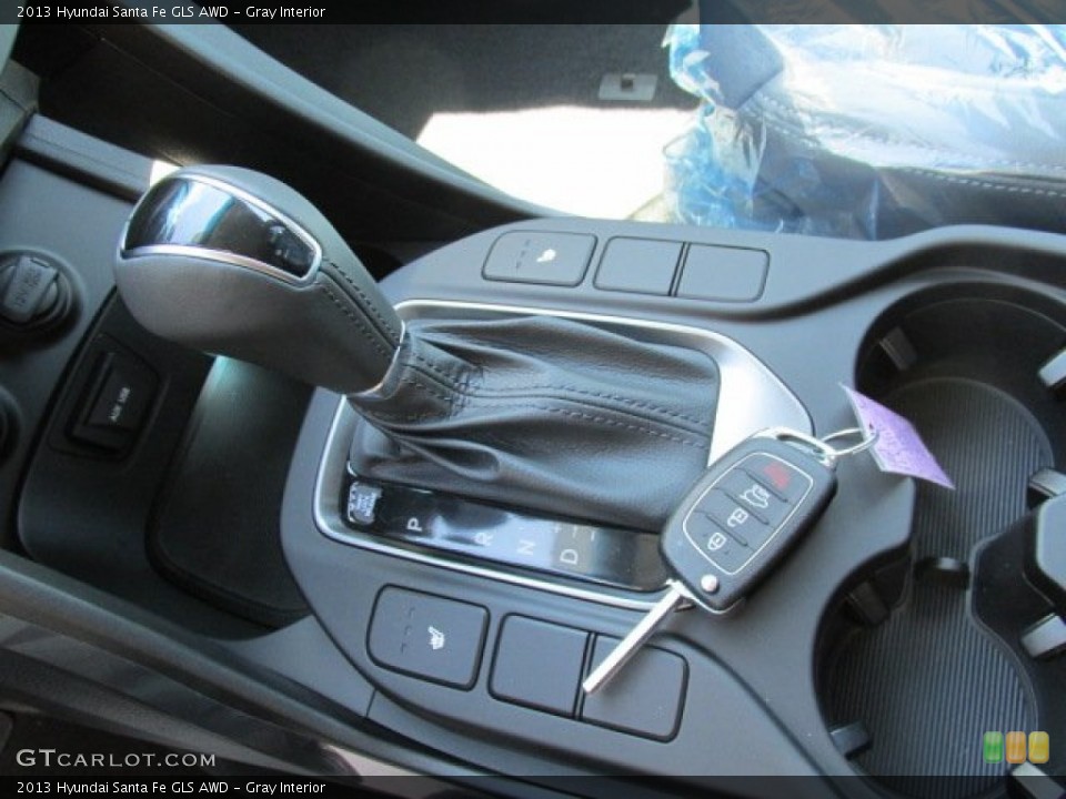 Gray Interior Transmission for the 2013 Hyundai Santa Fe GLS AWD #83872275