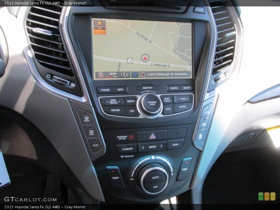 Gray Interior Controls for the 2013 Hyundai Santa Fe GLS AWD #83872296