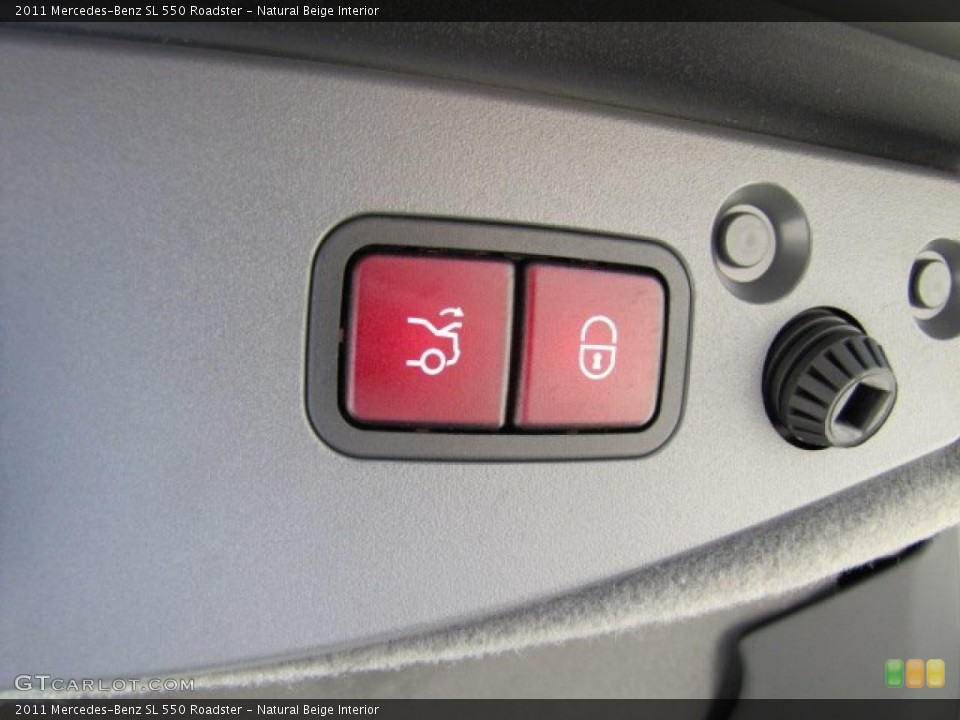Natural Beige Interior Controls for the 2011 Mercedes-Benz SL 550 Roadster #83890105